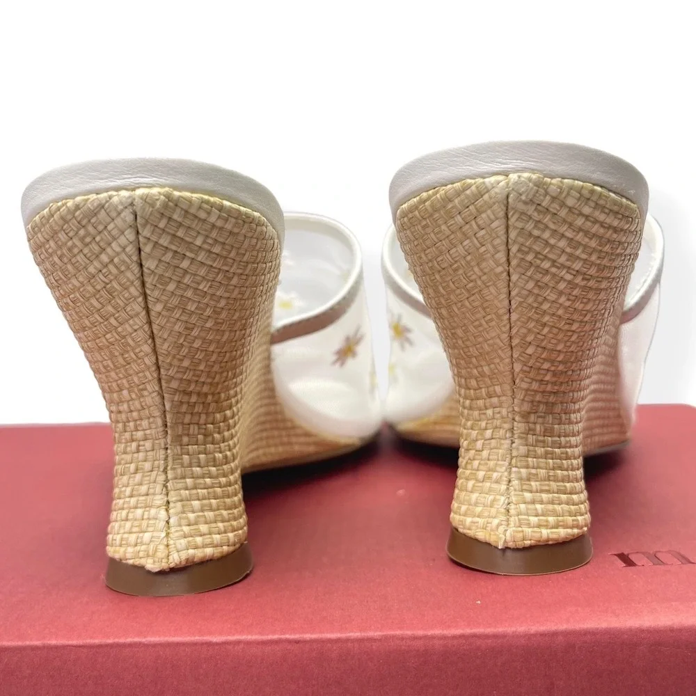 NEW Anthropologie Maeve Mesh Wedge Sz 7 White Embroidered Daisy Flowers Open Toe